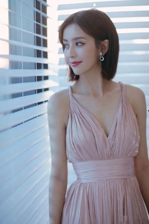 佟丽娅视频,展现优雅魅力，演绎生活百态