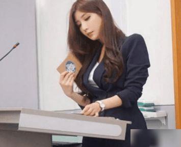 女老师视频,视频中的教学魅力展现